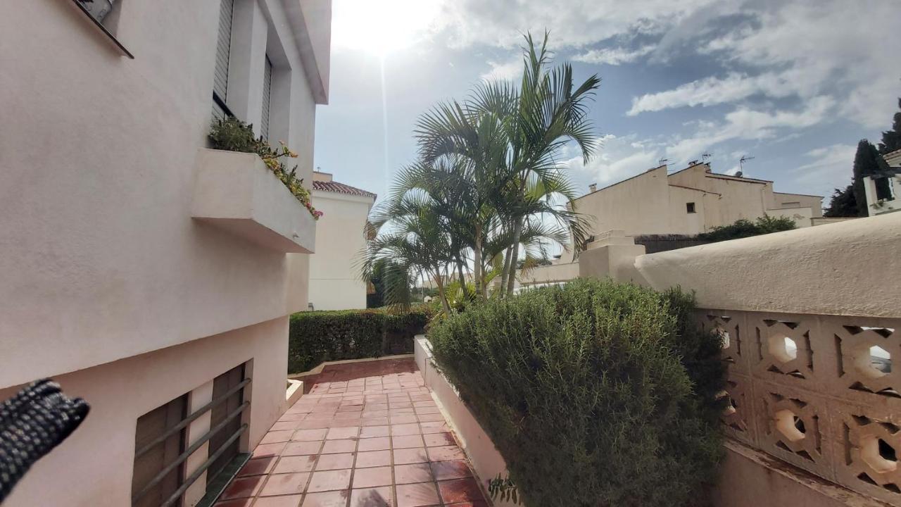 Del Parque Flats Meseta Swimmingpool Apartment Torremolinos Exterior photo